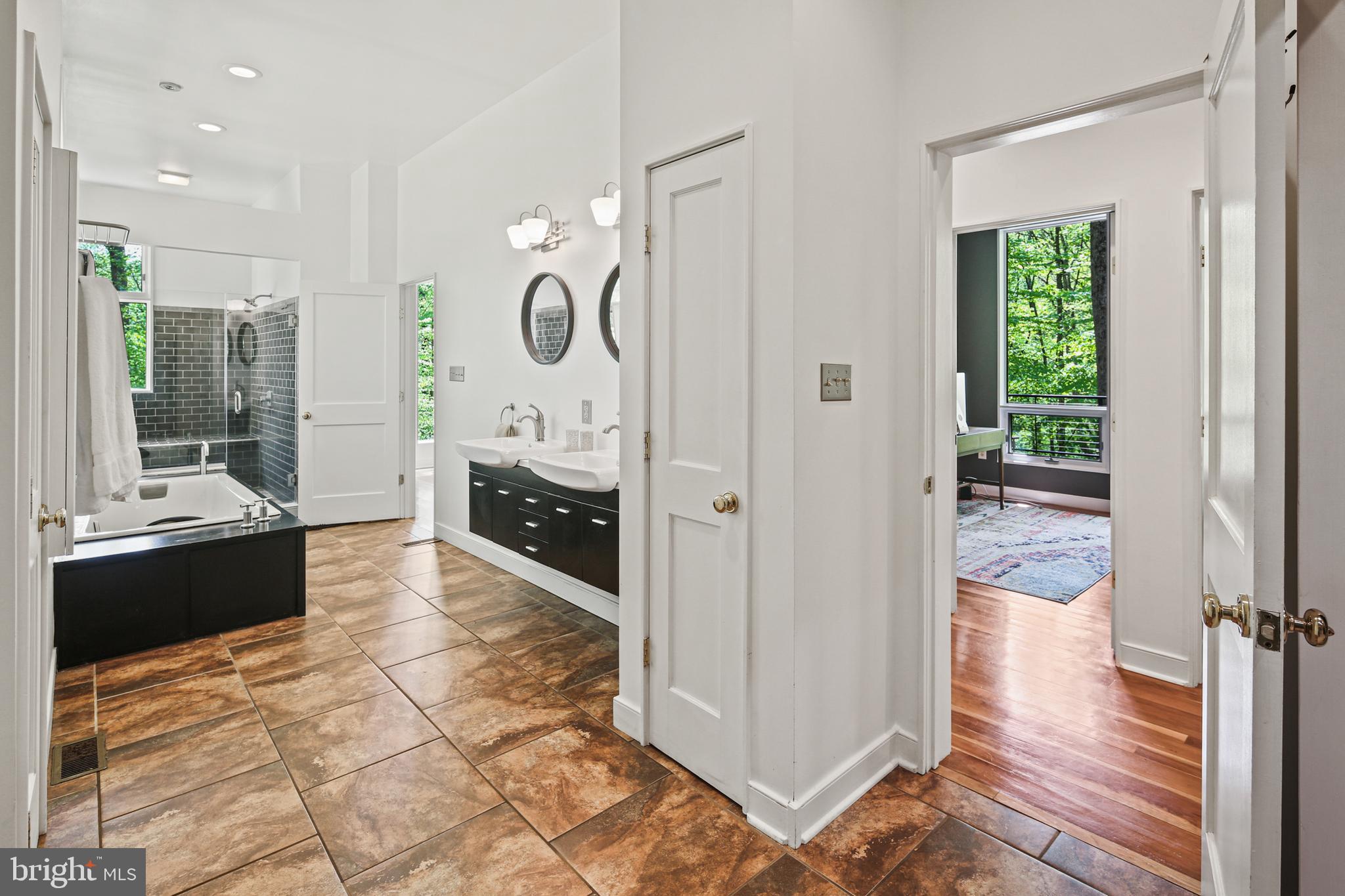 CHAPEL WOODS - Residential