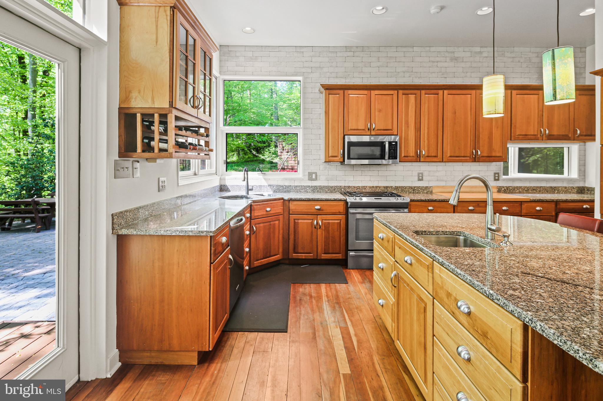 CHAPEL WOODS - Residential