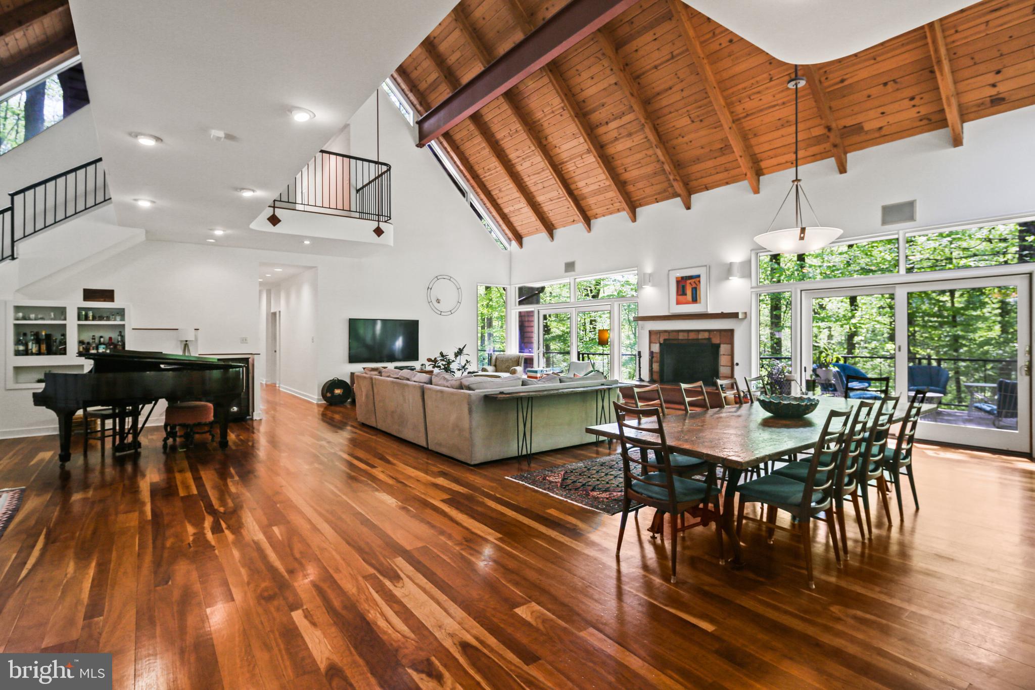 CHAPEL WOODS - Residential