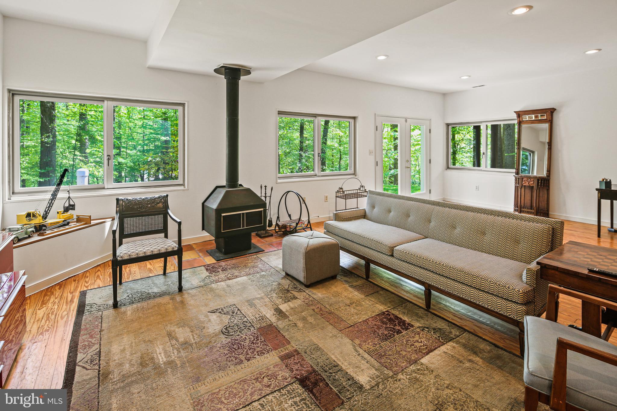 CHAPEL WOODS - Residential