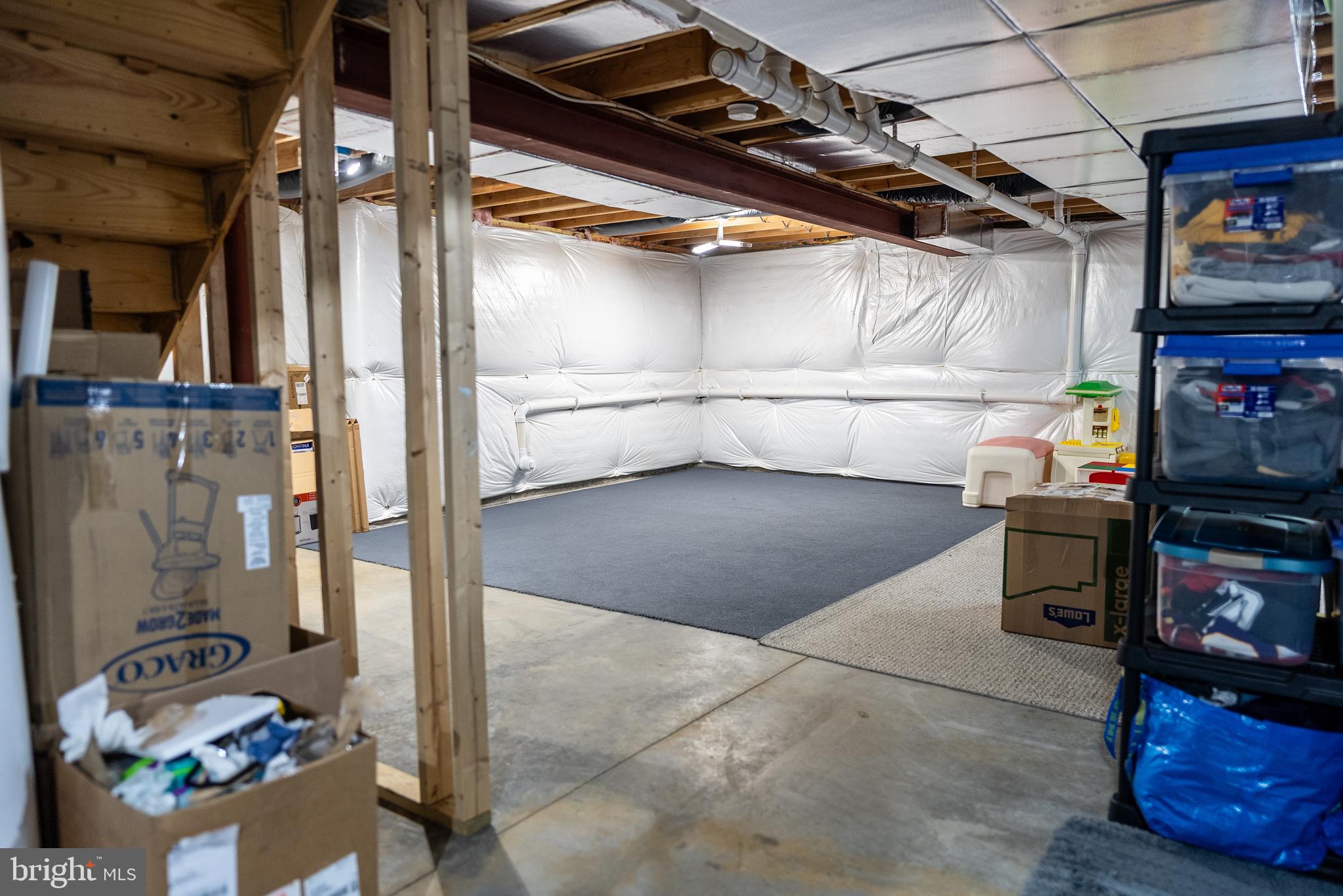 HIGH POINTE - Residential