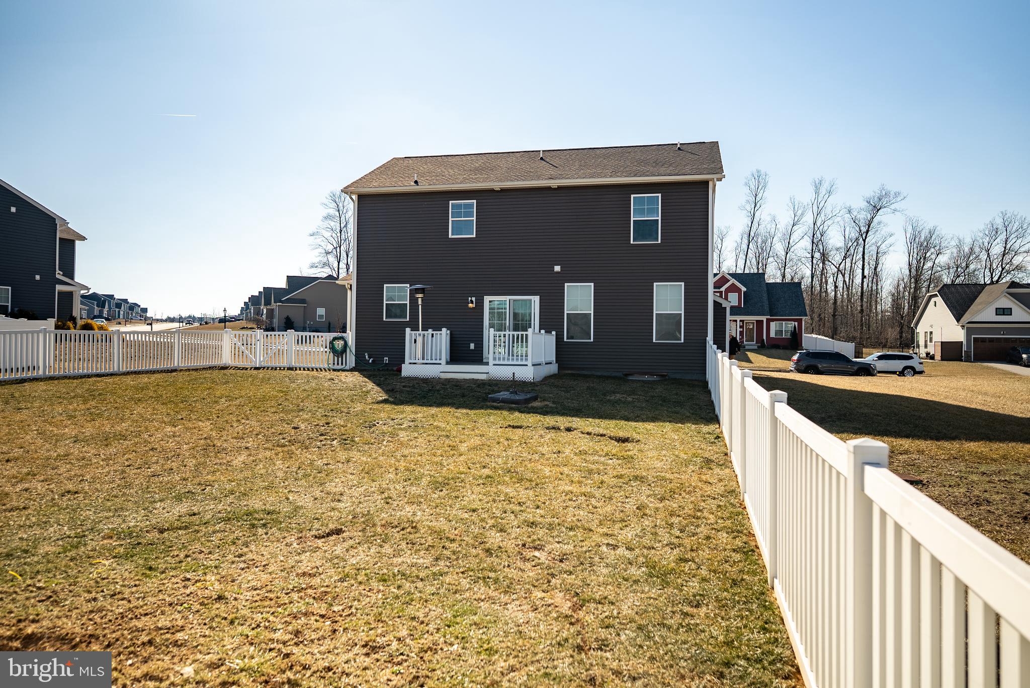 HIGH POINTE - Residential