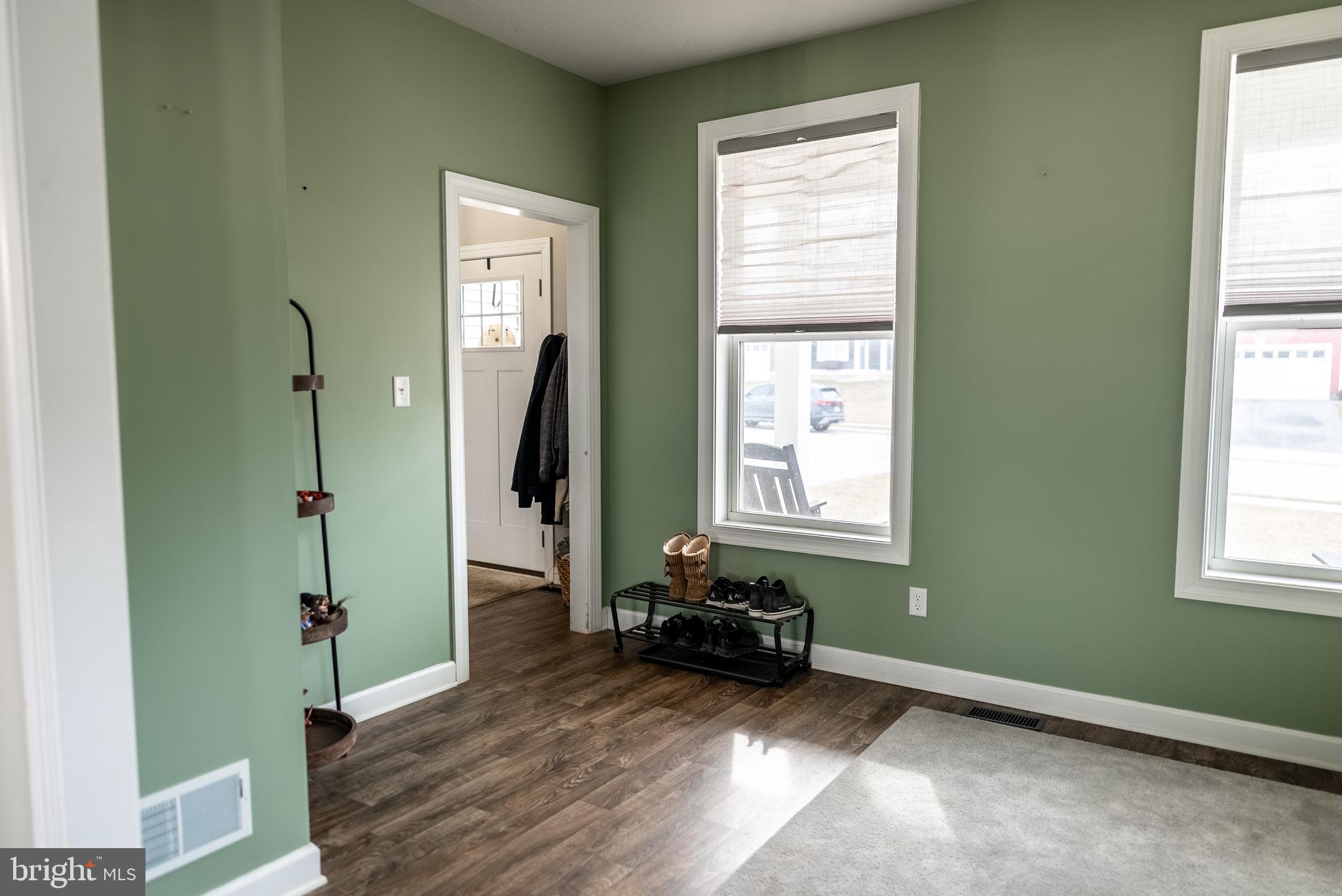 HIGH POINTE - Residential