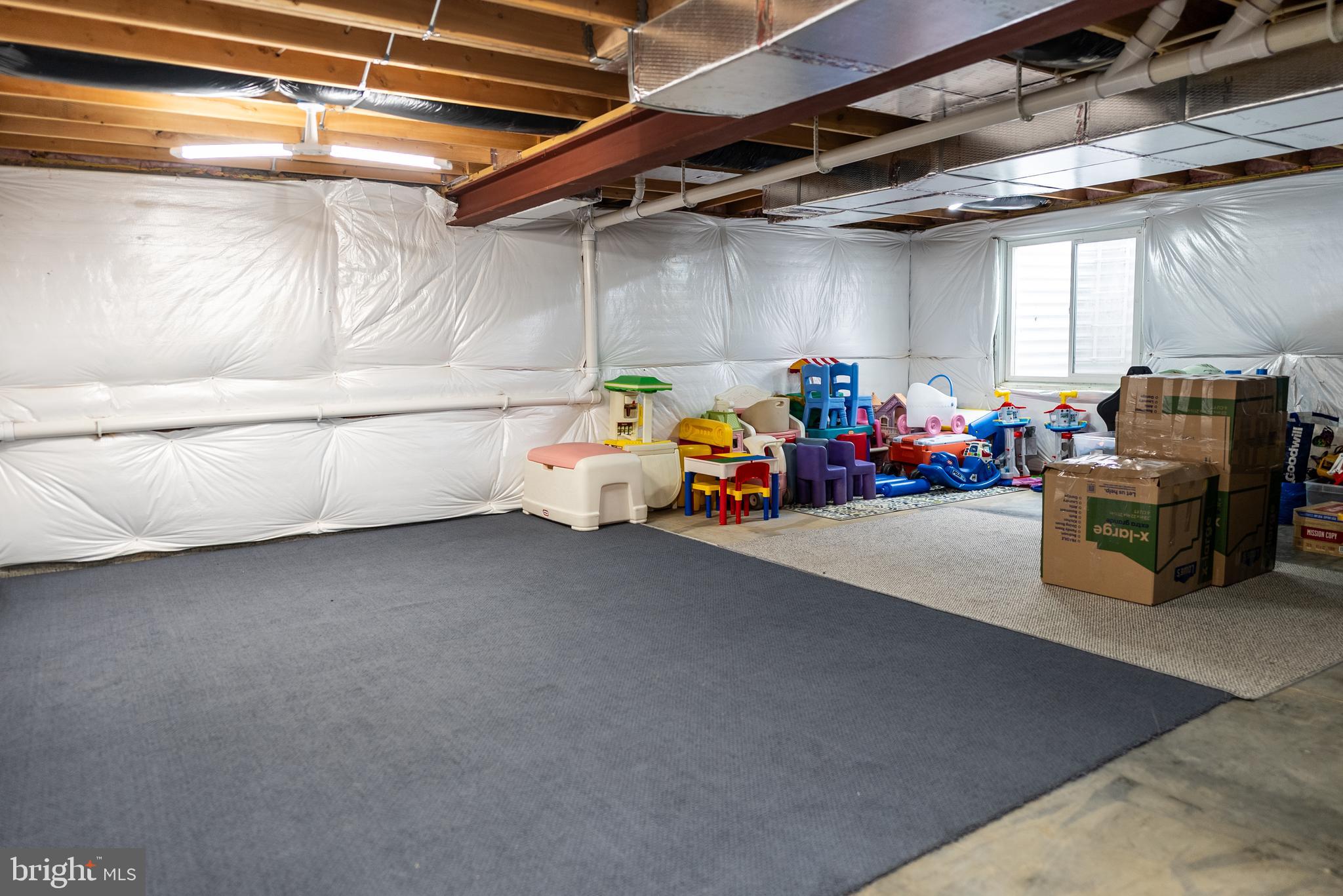 HIGH POINTE - Residential