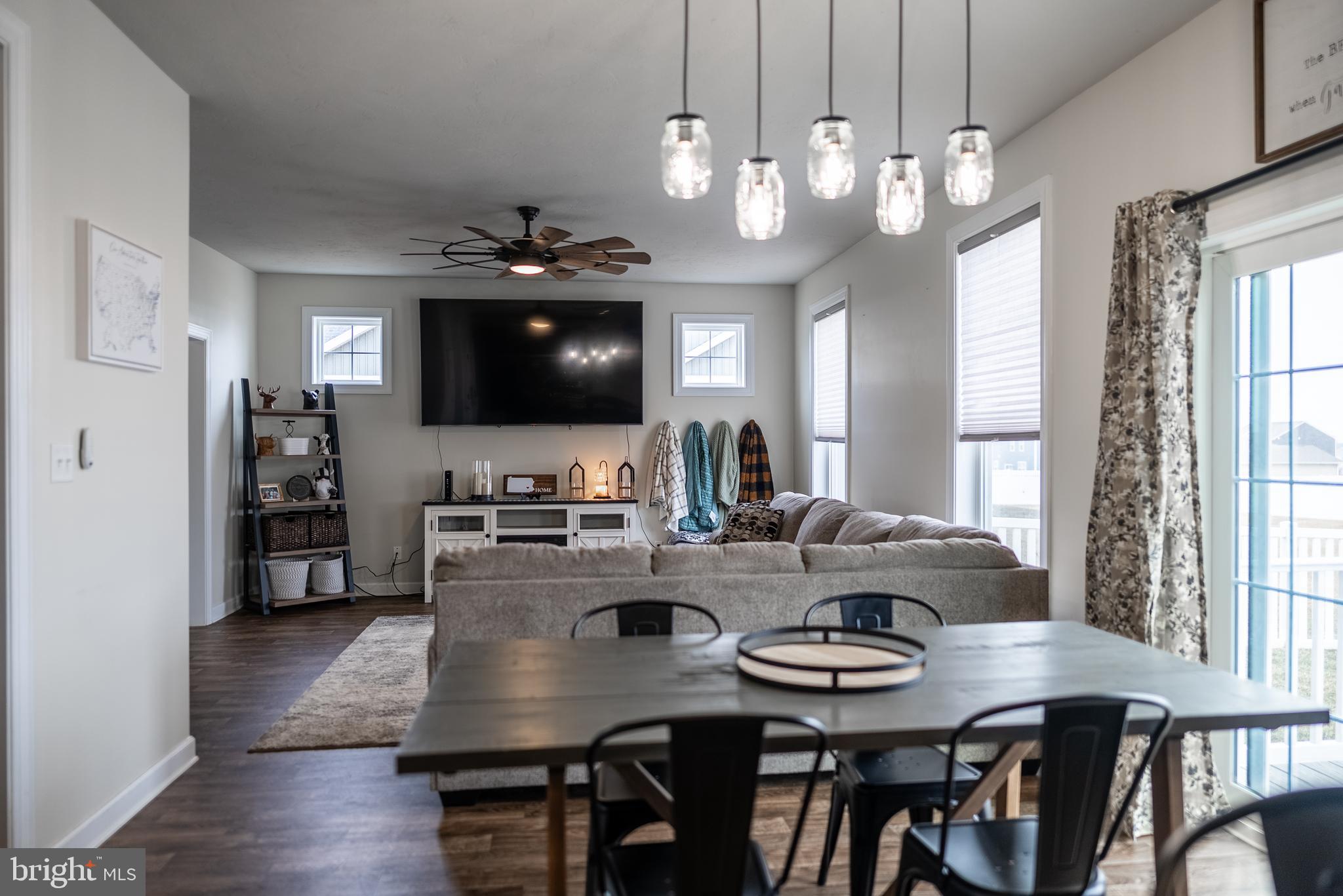 HIGH POINTE - Residential