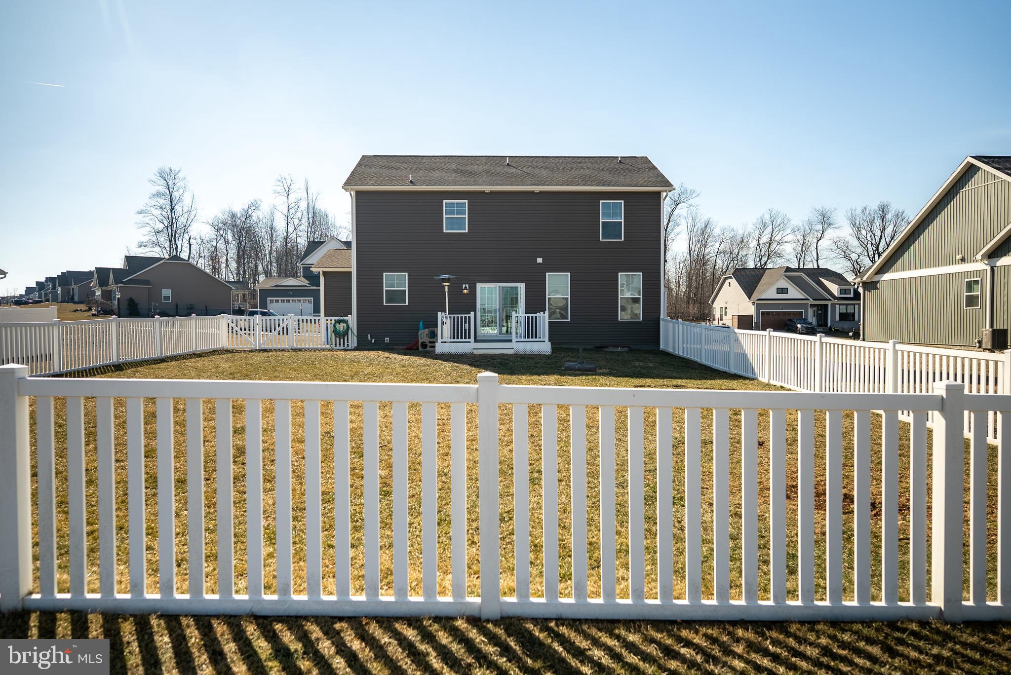 HIGH POINTE - Residential