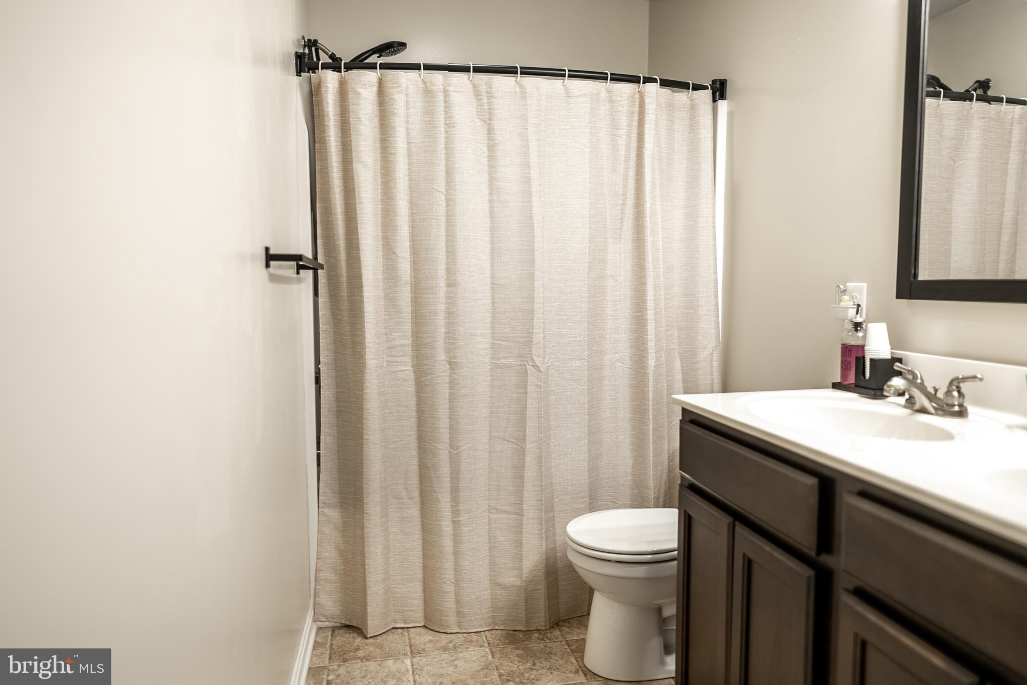 HIGH POINTE - Residential