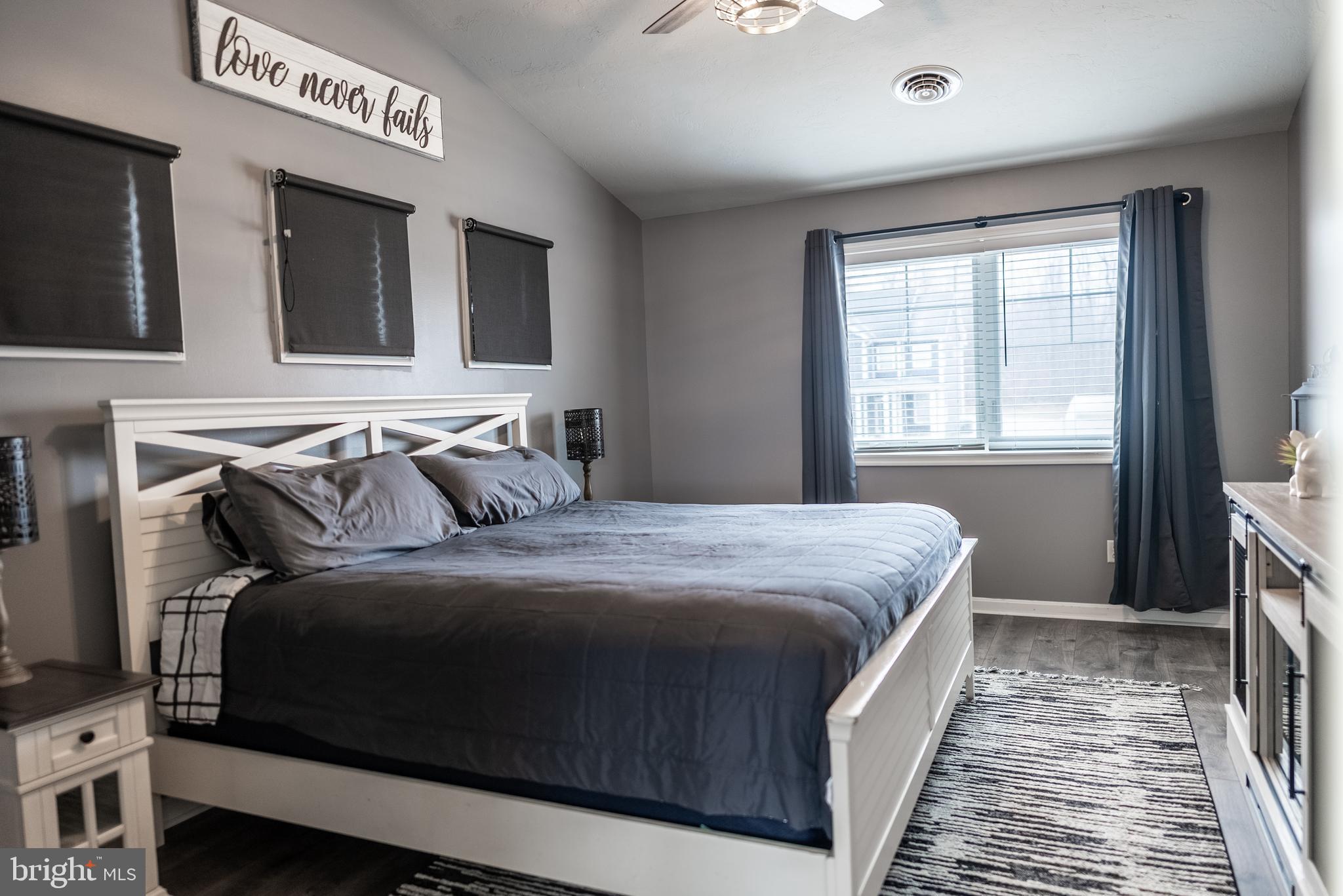 HIGH POINTE - Residential