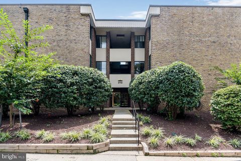 2112 BONNYWOOD LANE 2-102 SILVER SPRING MD 20902