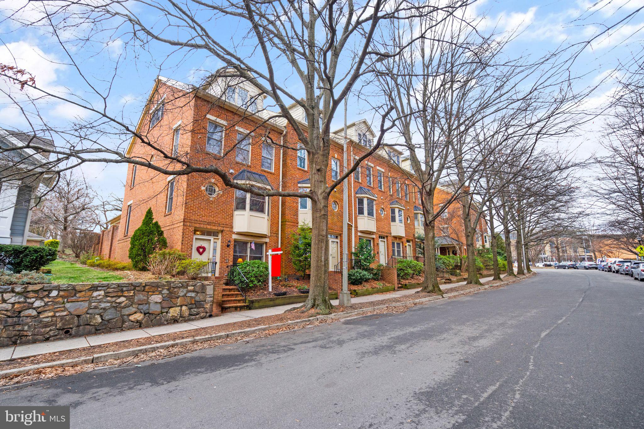 VILLAGE AT COURTLANDS - Residential