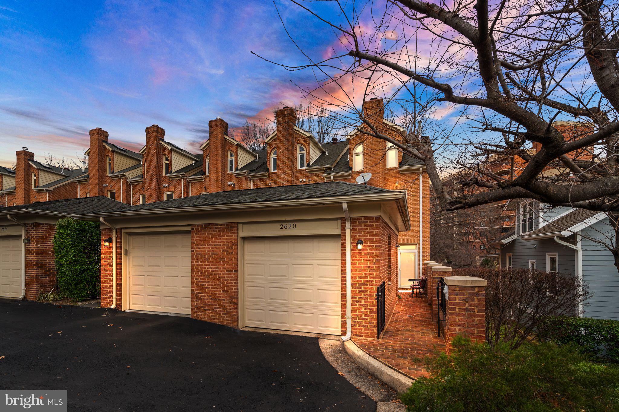 VILLAGE AT COURTLANDS - Residential