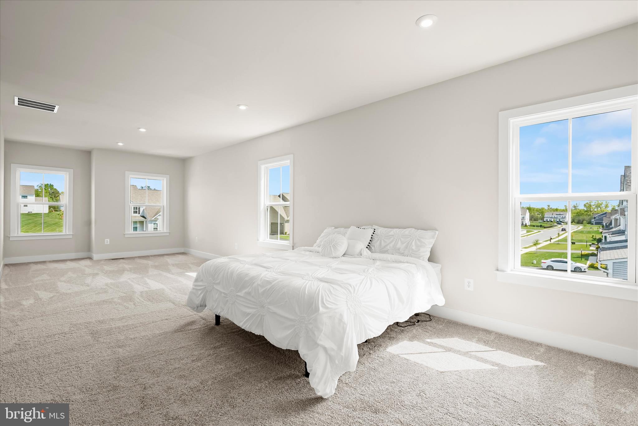 WOODBORNE PRESERVE - Residential