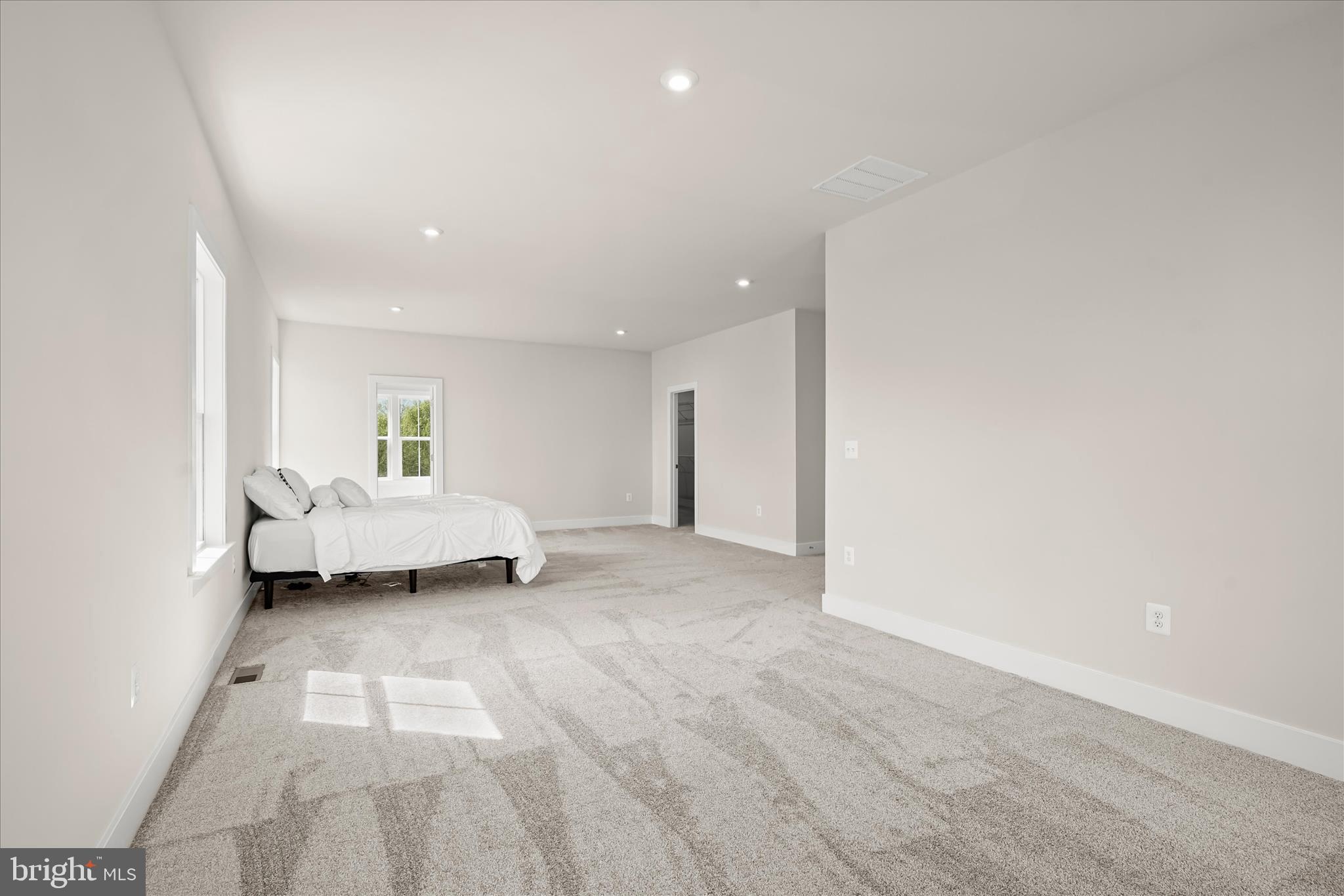 WOODBORNE PRESERVE - Residential