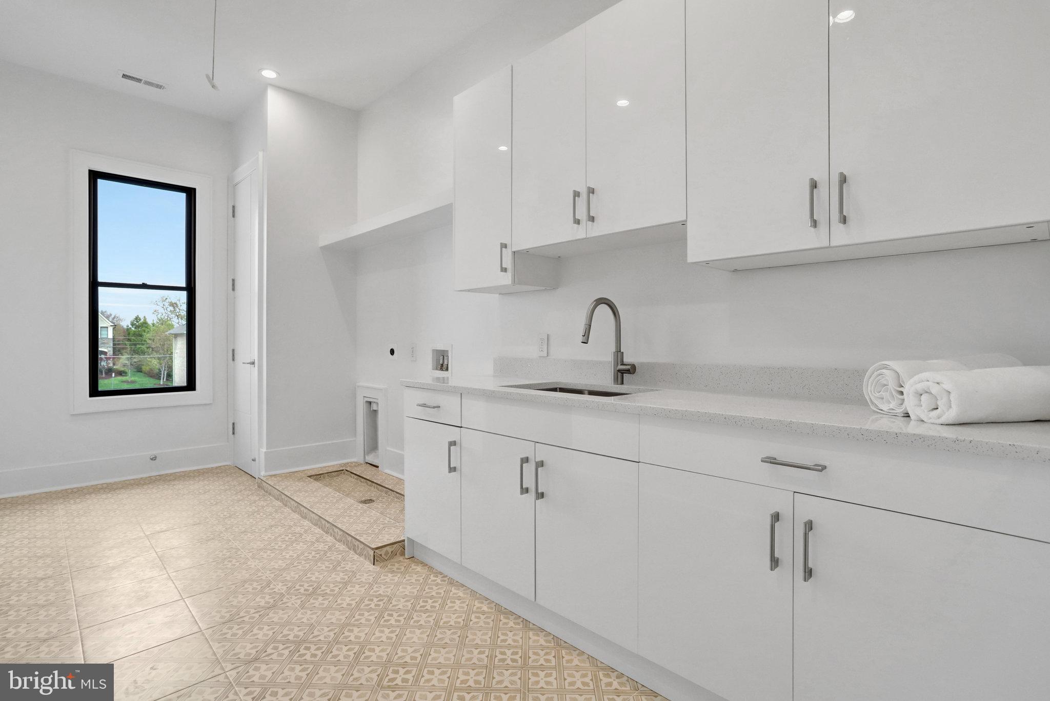 LEWINSVILLE HEIGHTS - Residential