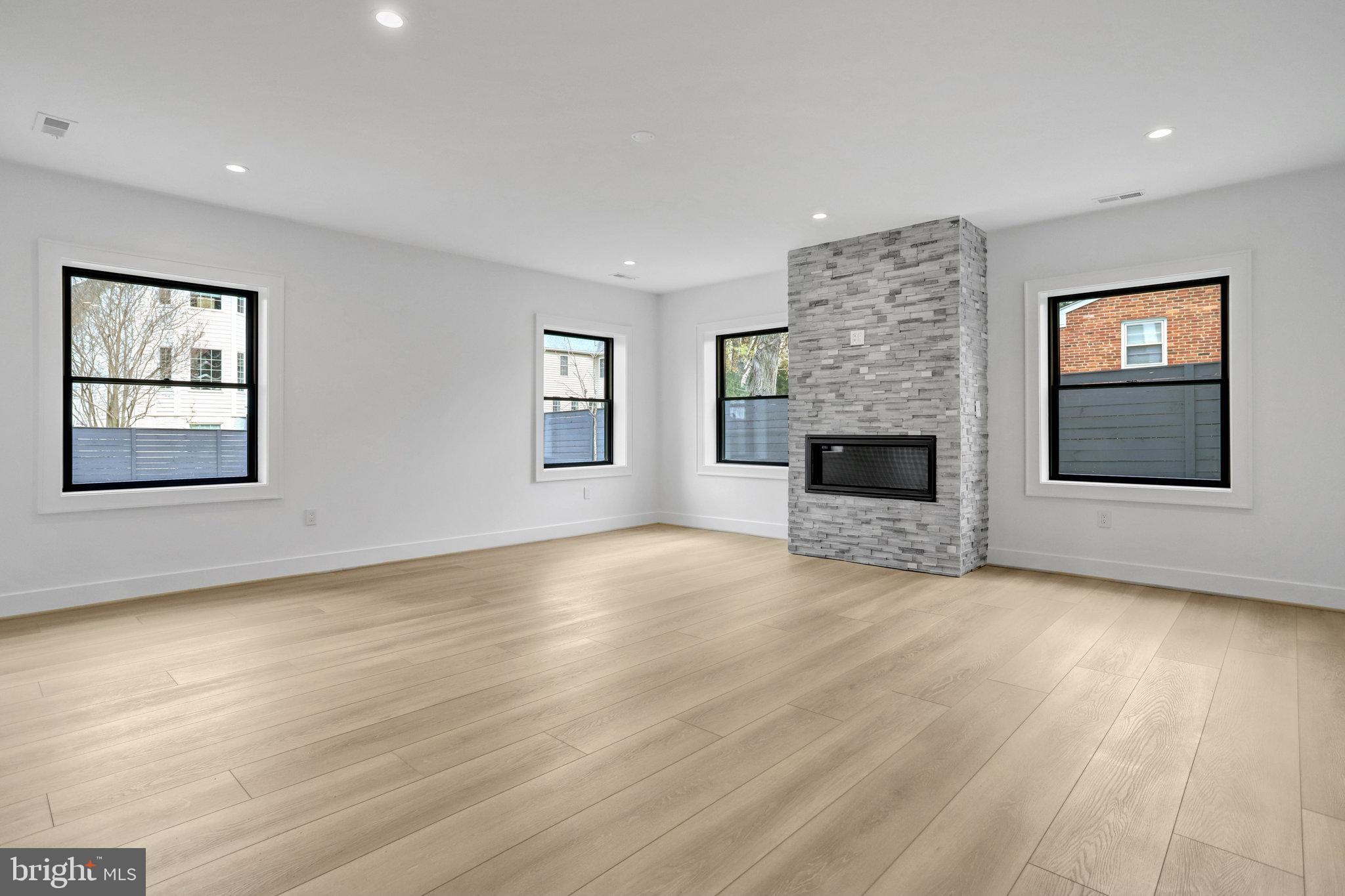 LEWINSVILLE HEIGHTS - Residential