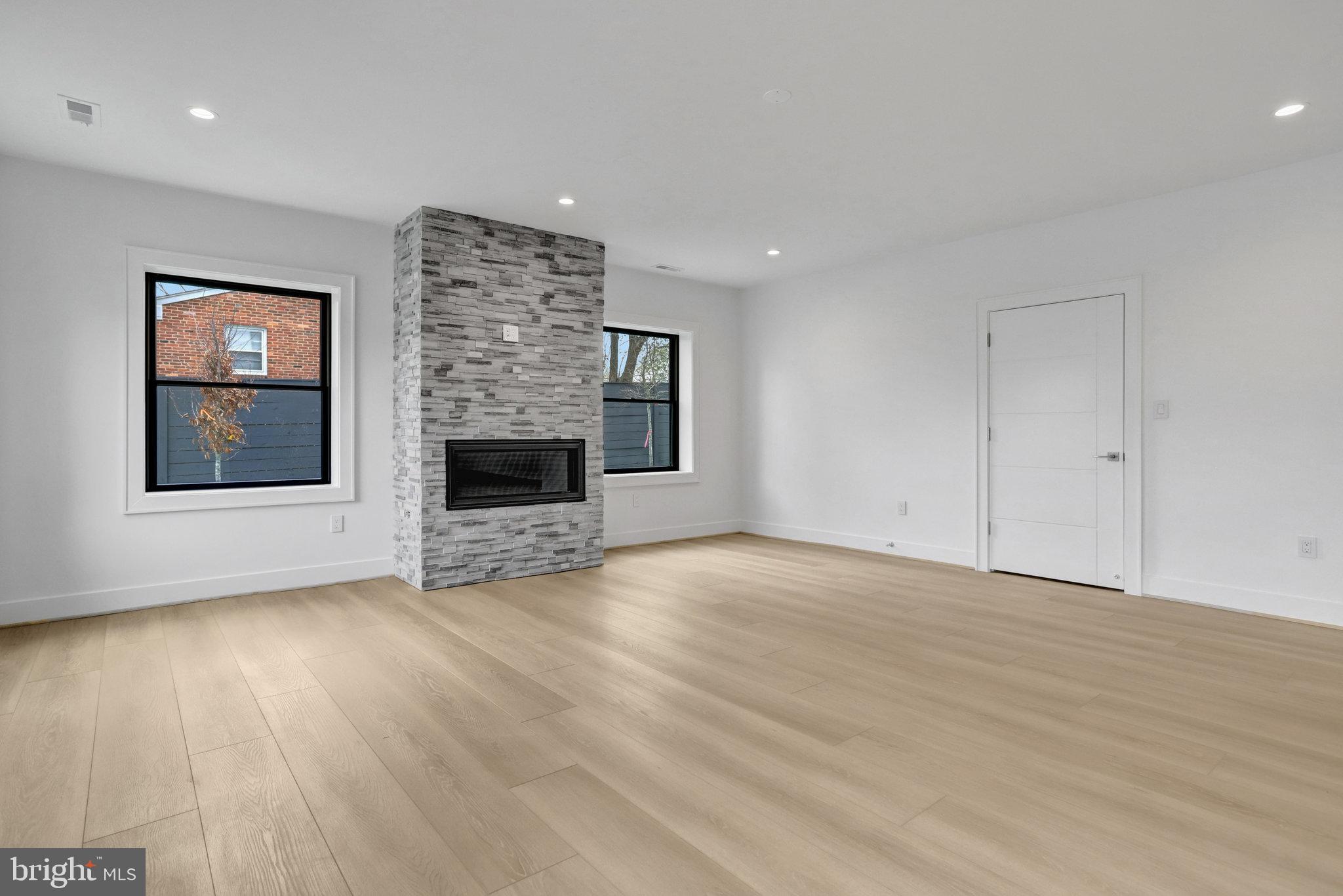 LEWINSVILLE HEIGHTS - Residential