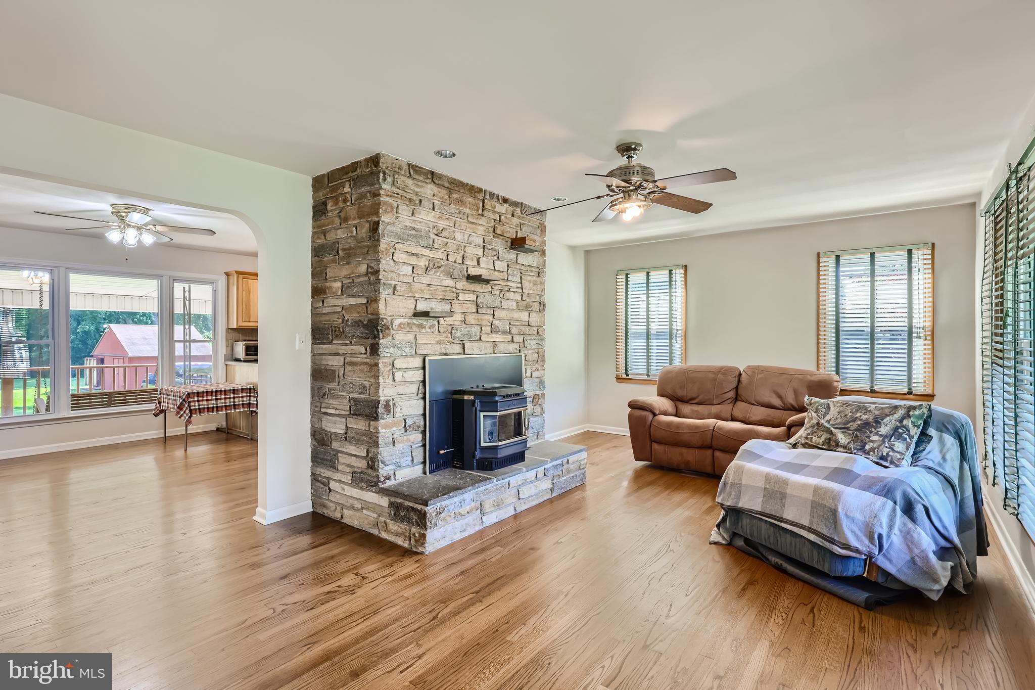 DARRYL GARDENS - Residential