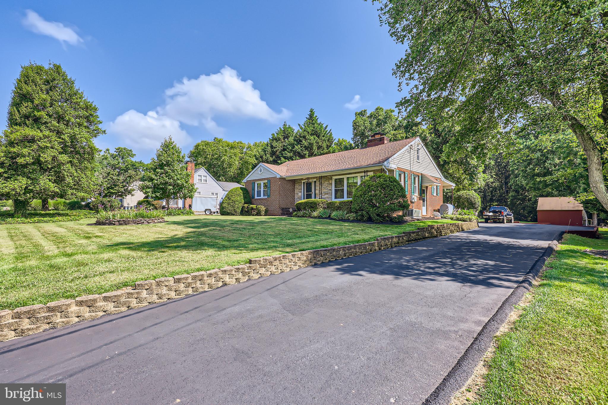DARRYL GARDENS - Residential
