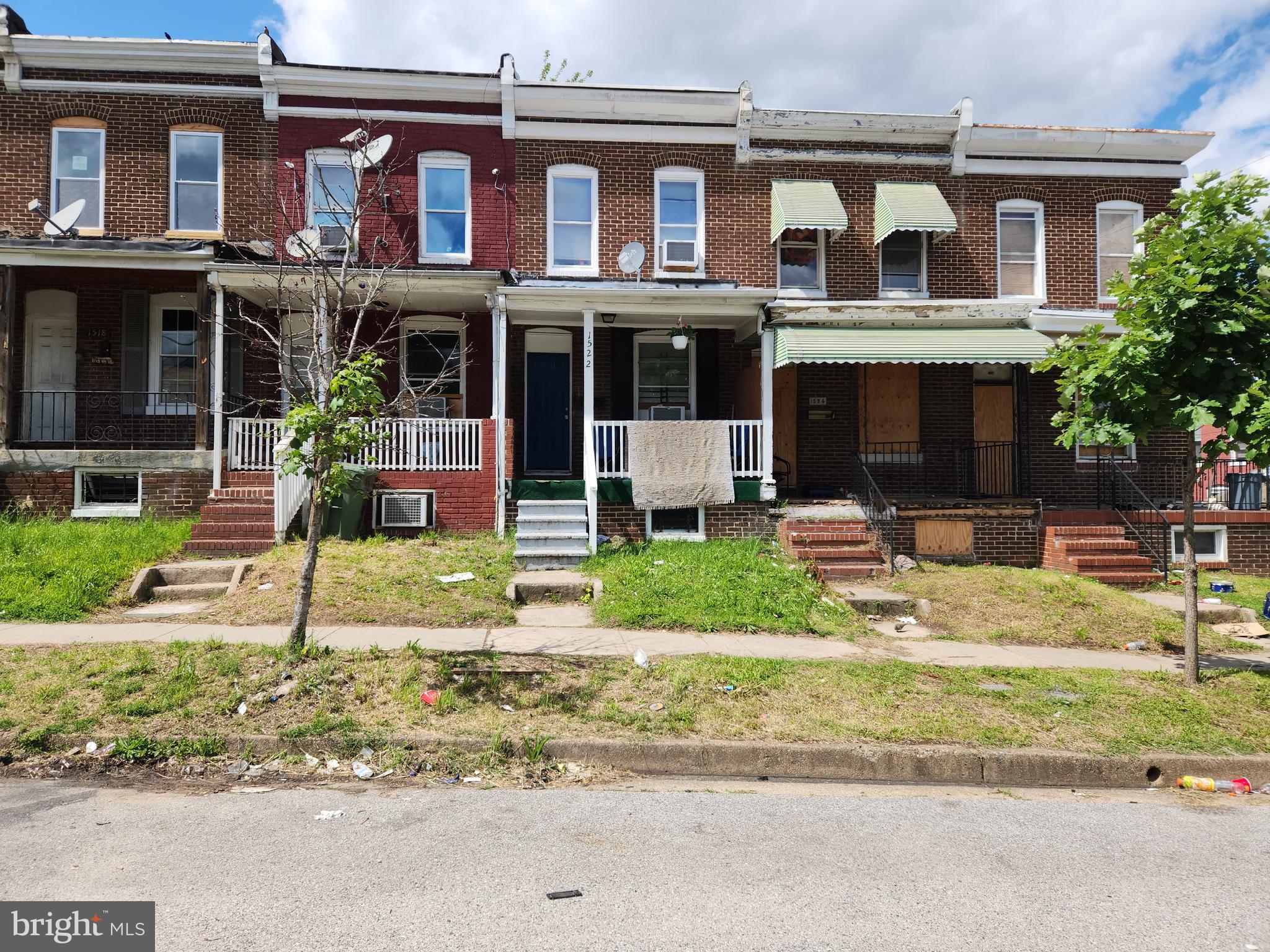 ONLINE AUCTION: Bidding begins 06/26/2025 @ 10:00 AM. Bidding ends 06/30/2025 @ 12:40 PM. List Price is Suggested Opening Bid. 2 Story Porch-Front Townhouse located in the Curtis Bay area of Baltimore City. Residents can enjoy the nearby attractions such as Bay Brook Park, Ritchie Hwy Shopping Center, & Filbert Street Garden. Property is Rented. Easy Access to Major Traffic Arteries 895 & Governor Ritchie Hwy. Deposit: $7,500.