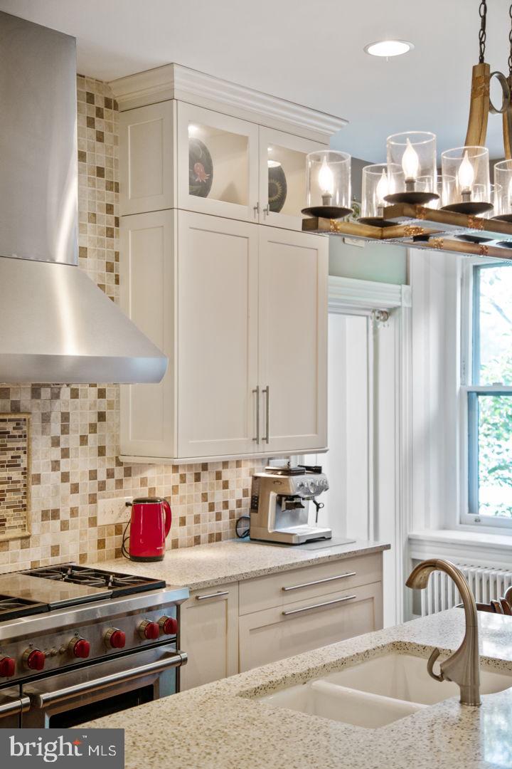 CHESTNUT HILL - Residential Lease