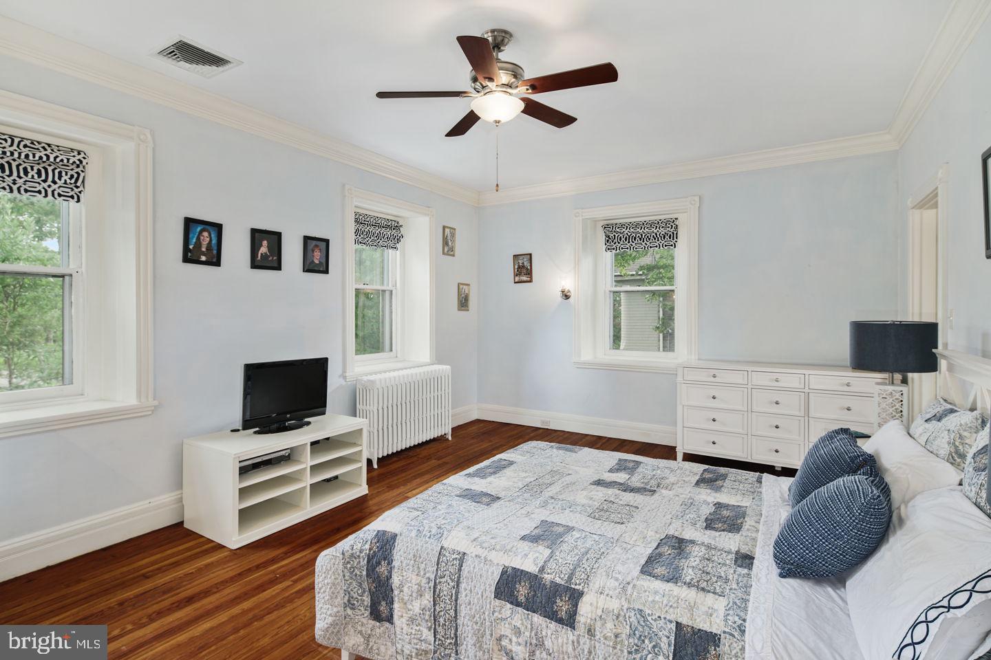 CHESTNUT HILL - Residential Lease