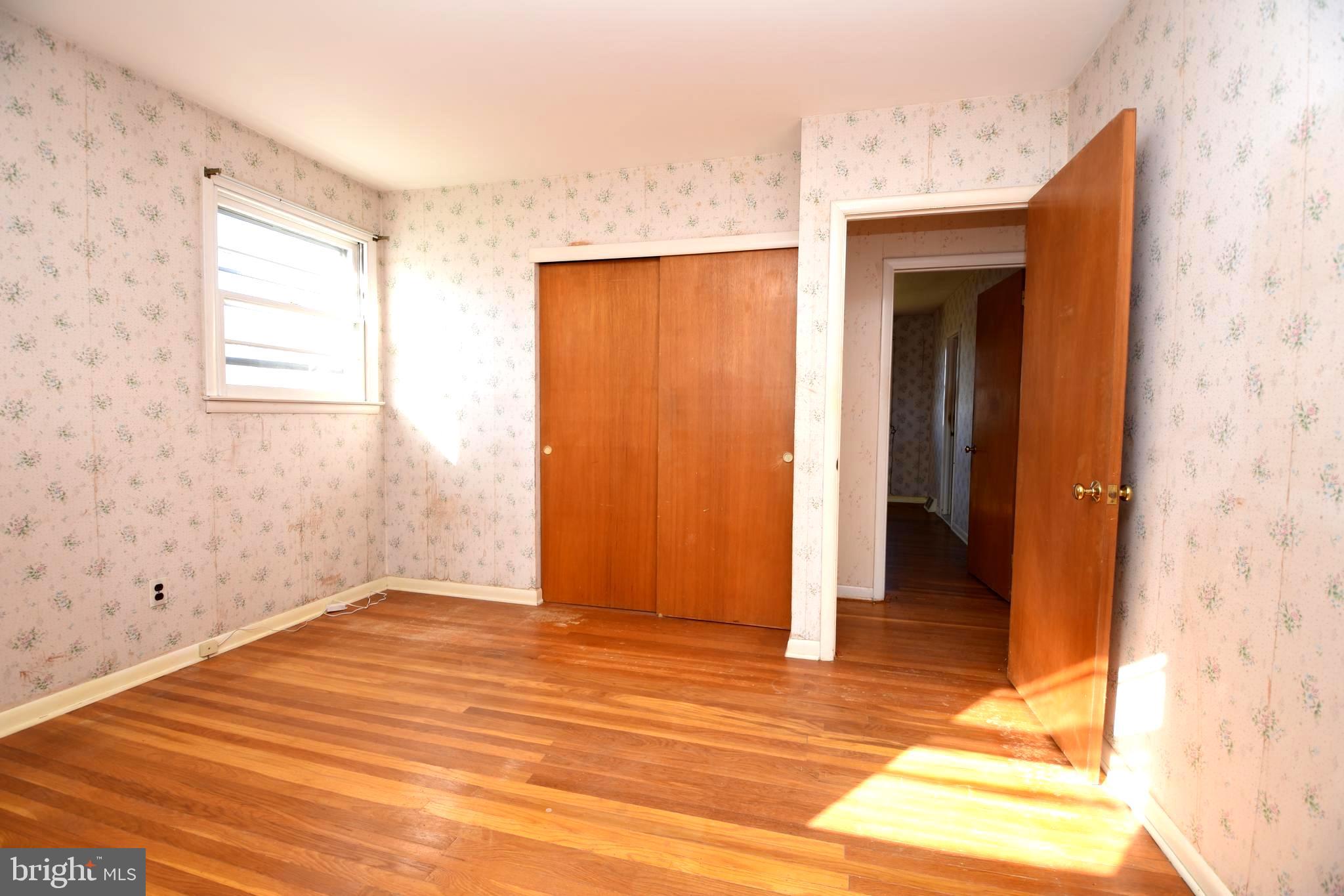 INGLEWOOD GDNS - Residential