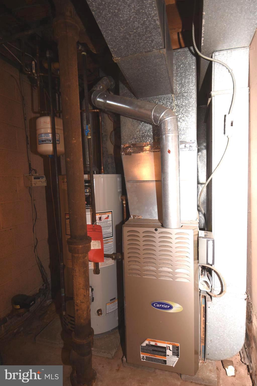 INGLEWOOD GDNS - Residential