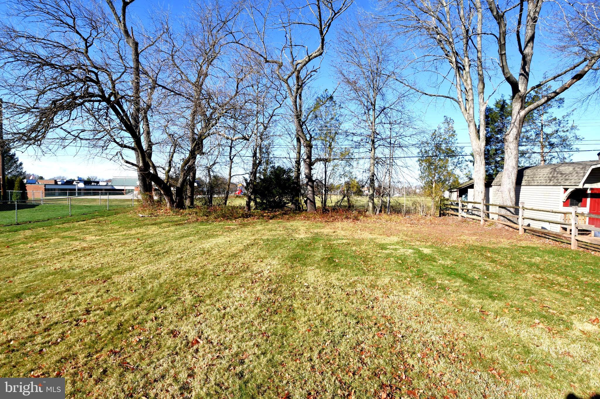 INGLEWOOD GDNS - Residential