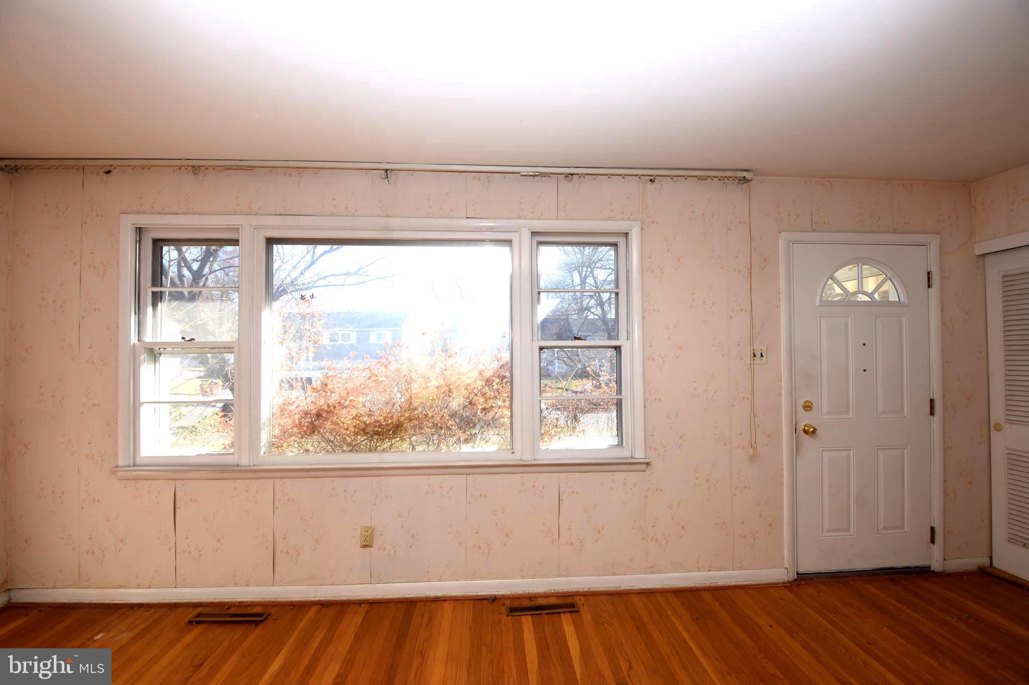 INGLEWOOD GDNS - Residential