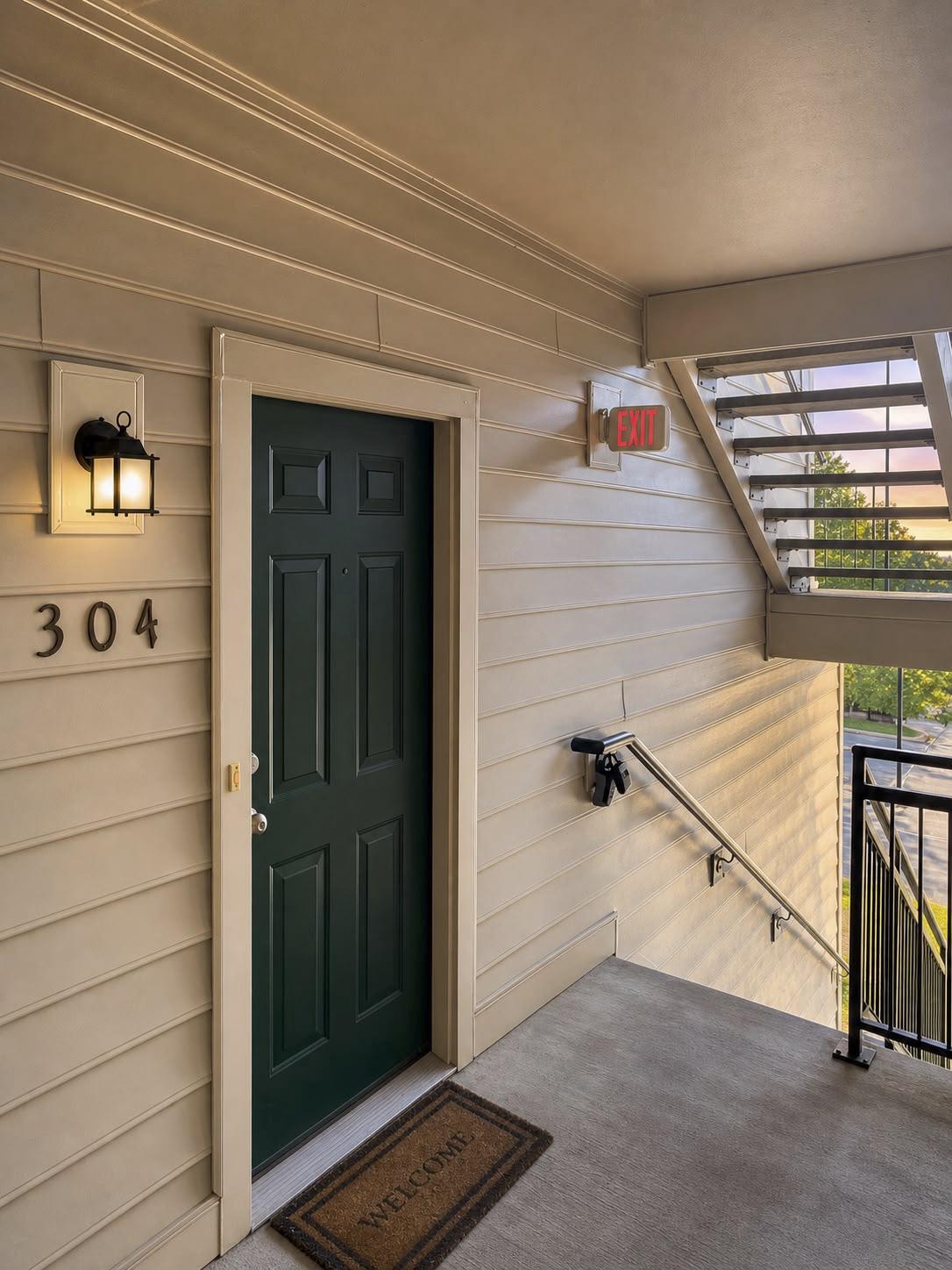 1060 GARDENVIEW LOOP 304