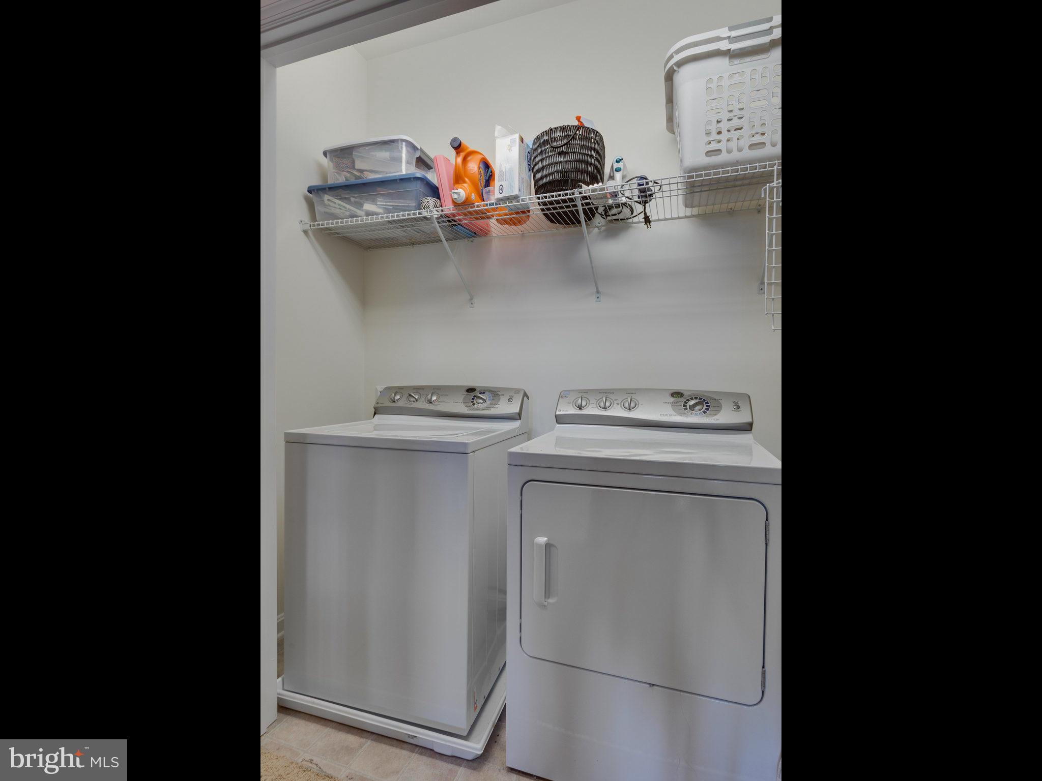 RESIDENCES AT DULLES PRK - Residential