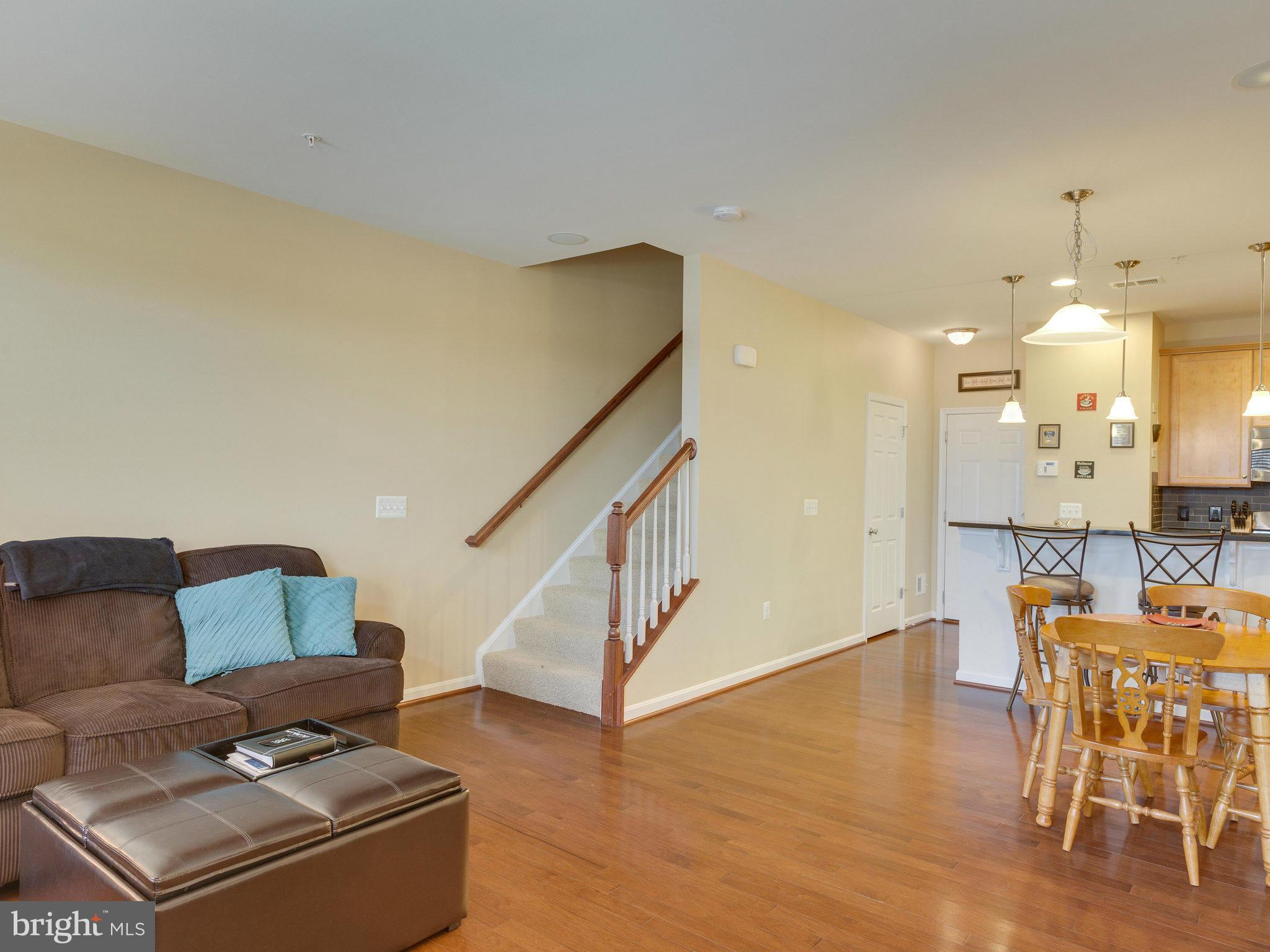 RESIDENCES AT DULLES PRK - Residential