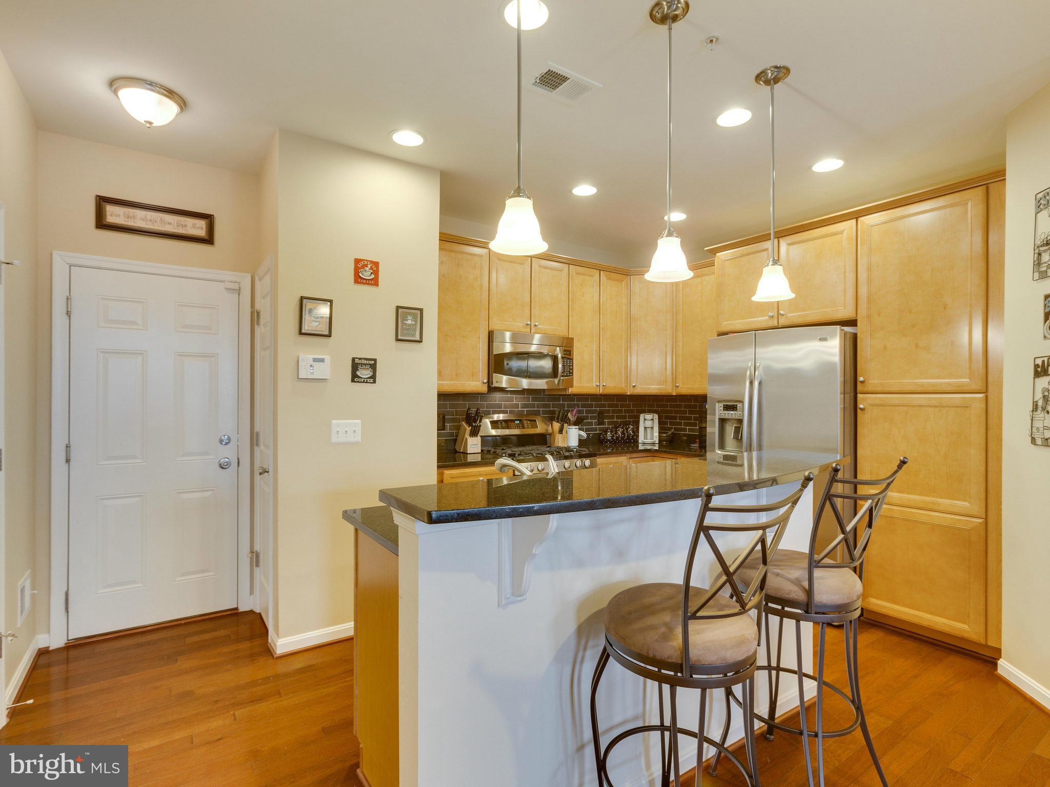 RESIDENCES AT DULLES PRK - Residential