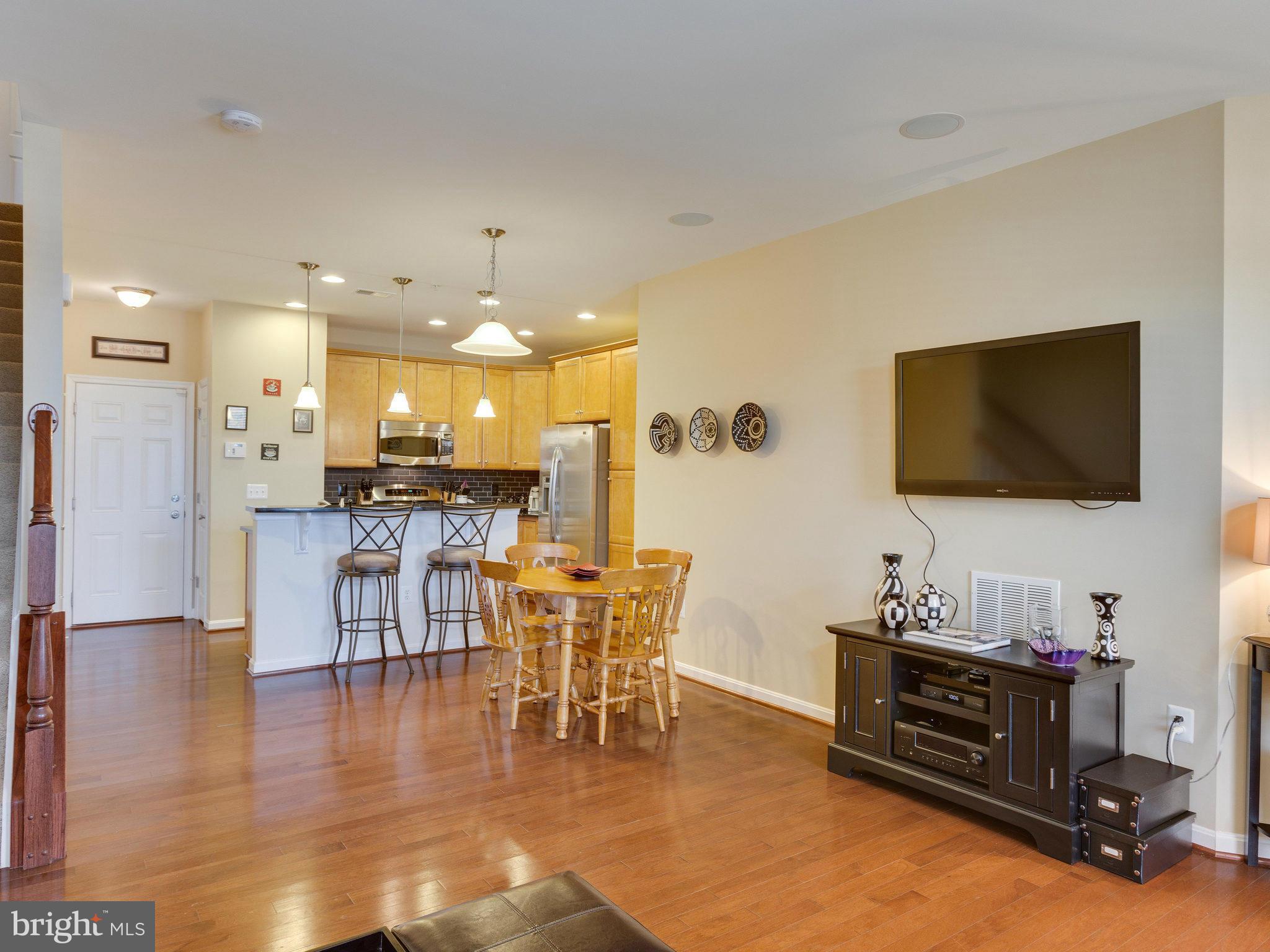 RESIDENCES AT DULLES PRK - Residential