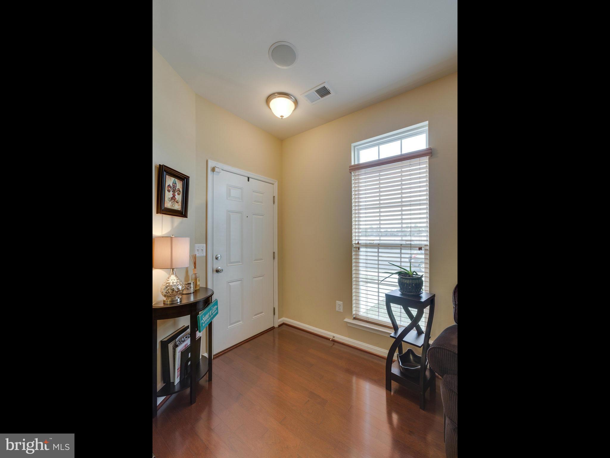 RESIDENCES AT DULLES PRK - Residential