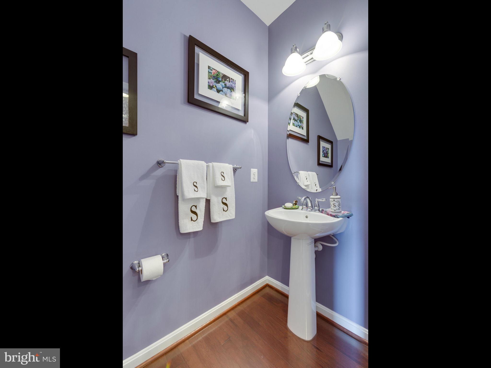 RESIDENCES AT DULLES PRK - Residential