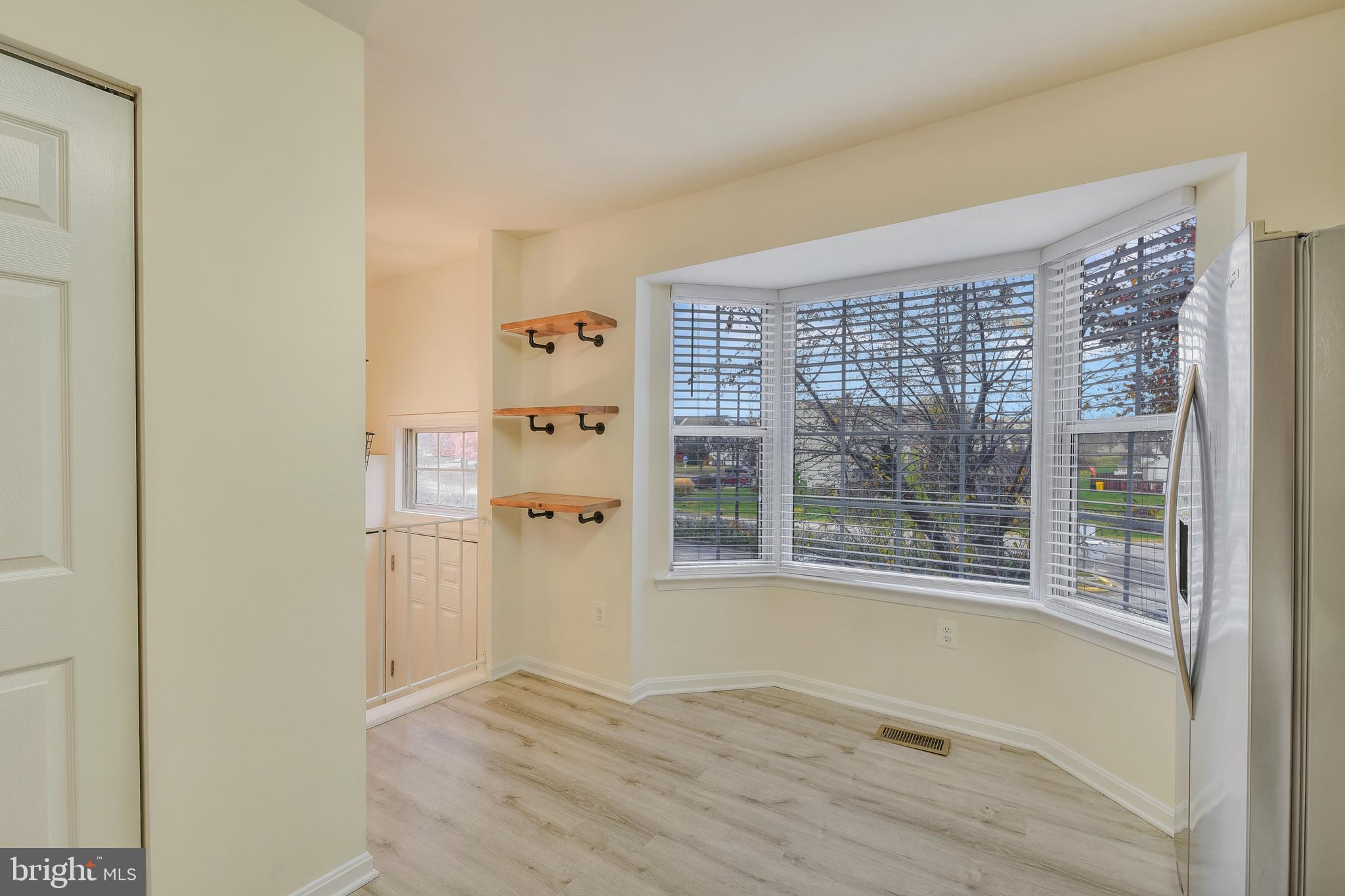 STONEY BEACH - Residential Lease