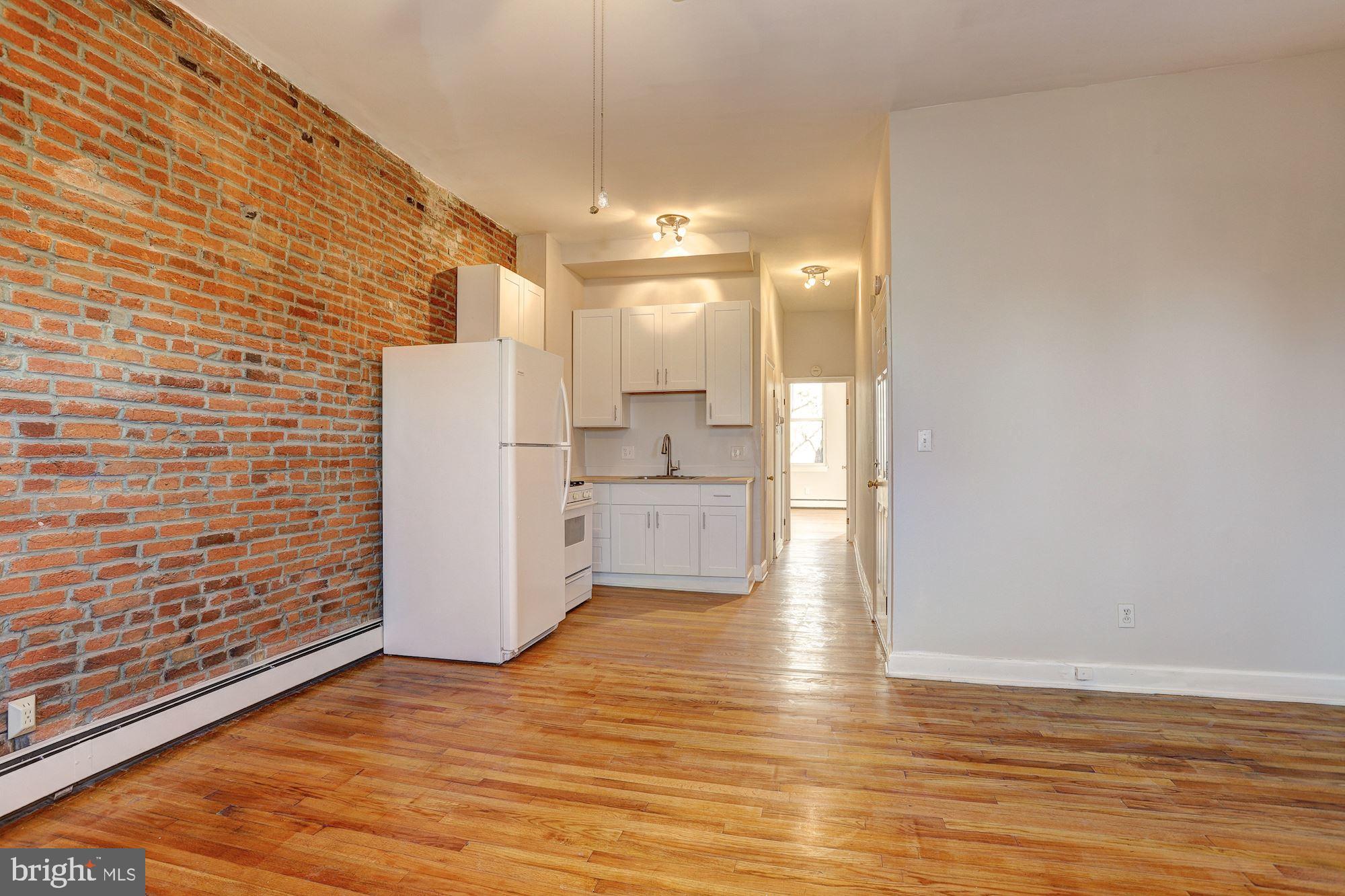 BOLTON HILL HISTORIC DISTRICT - Residential Lease
