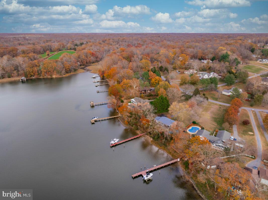 EMERALD COVE - Residential