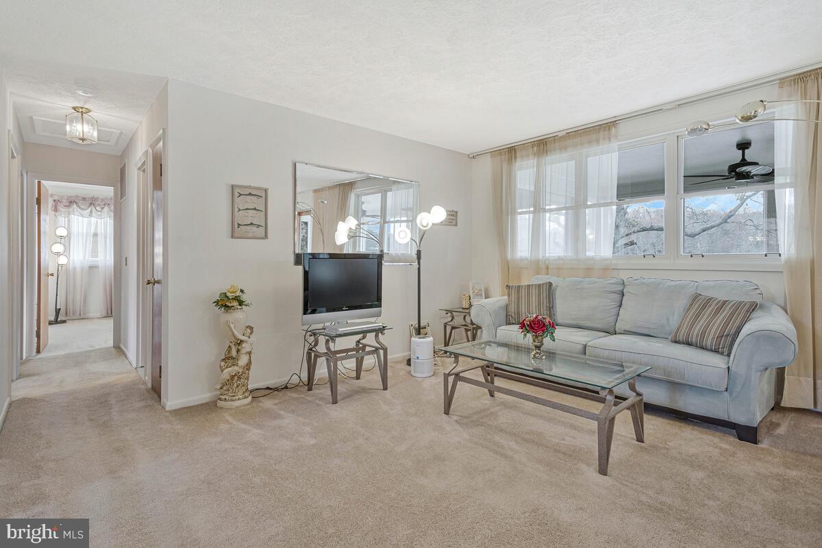 EMERALD COVE - Residential