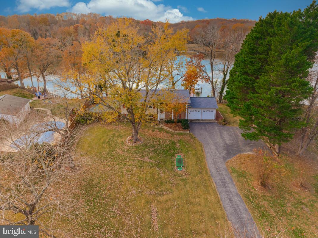 EMERALD COVE - Residential