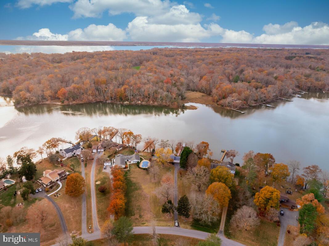 EMERALD COVE - Residential