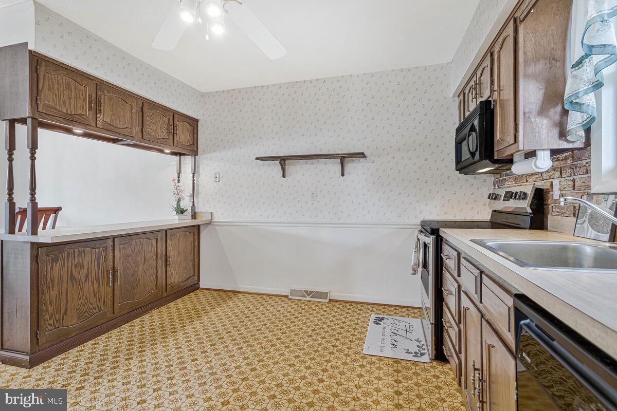 EMERALD COVE - Residential