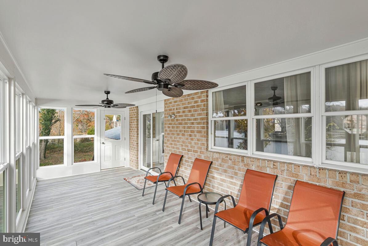 EMERALD COVE - Residential