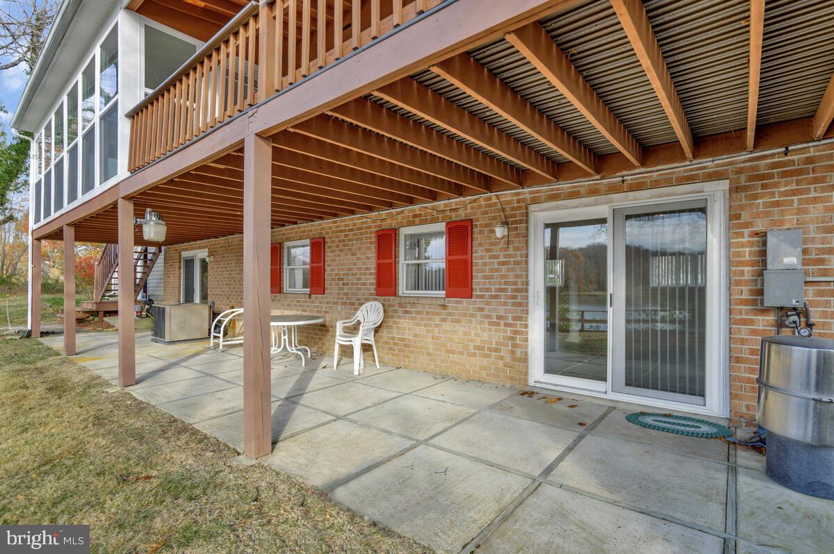 EMERALD COVE - Residential