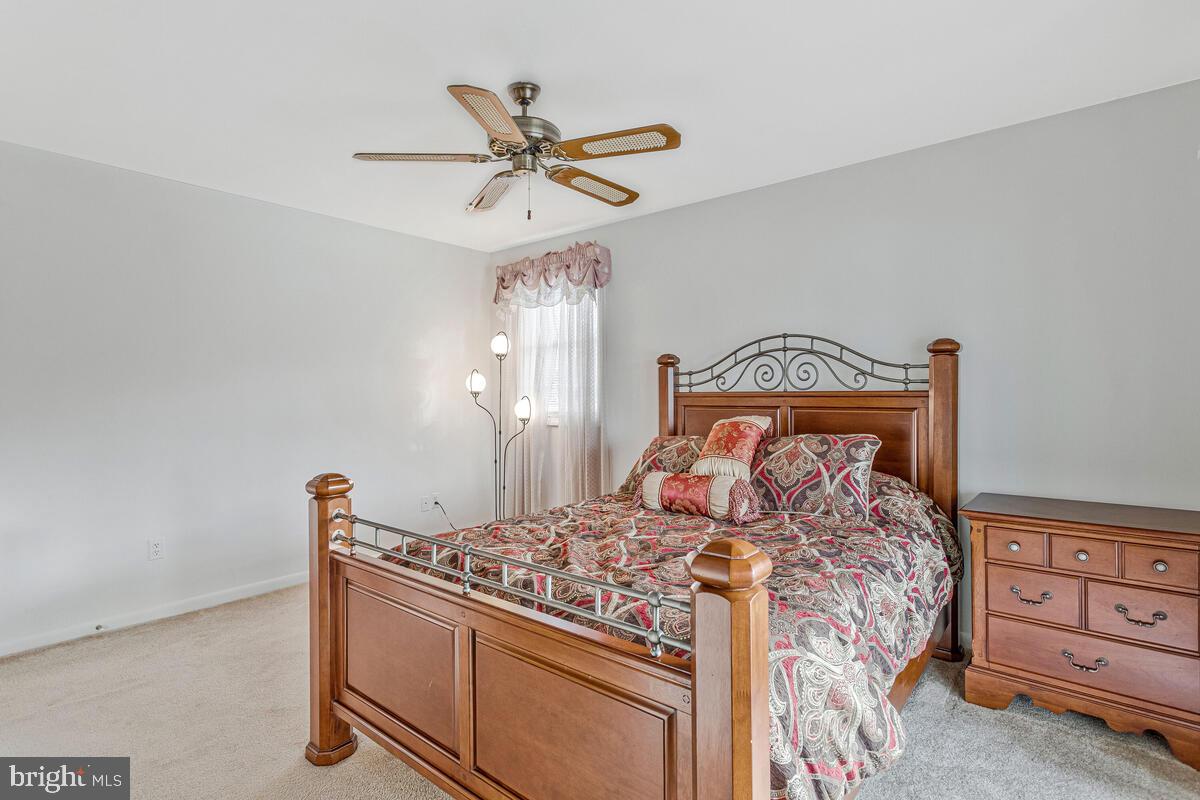 EMERALD COVE - Residential