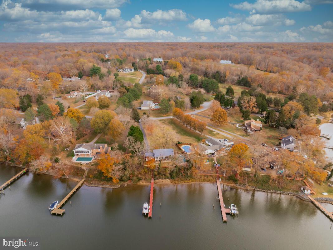 EMERALD COVE - Residential