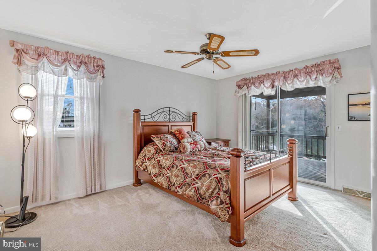 EMERALD COVE - Residential