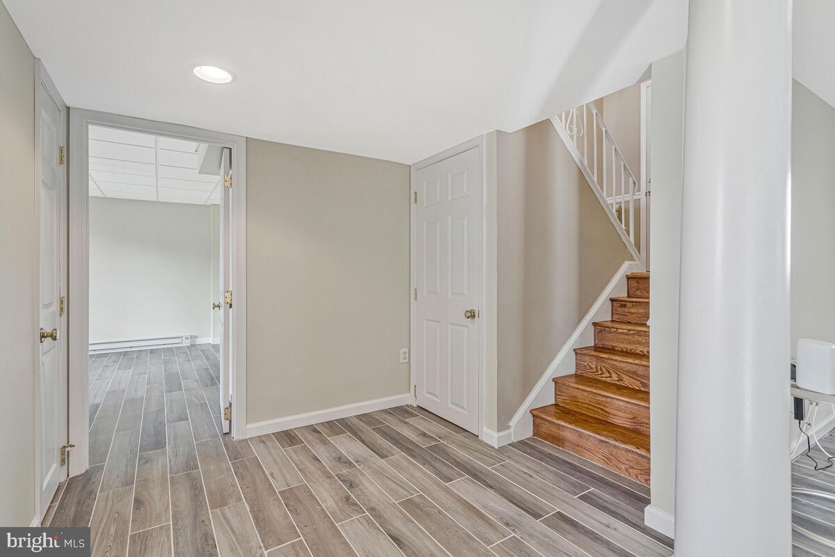 EMERALD COVE - Residential