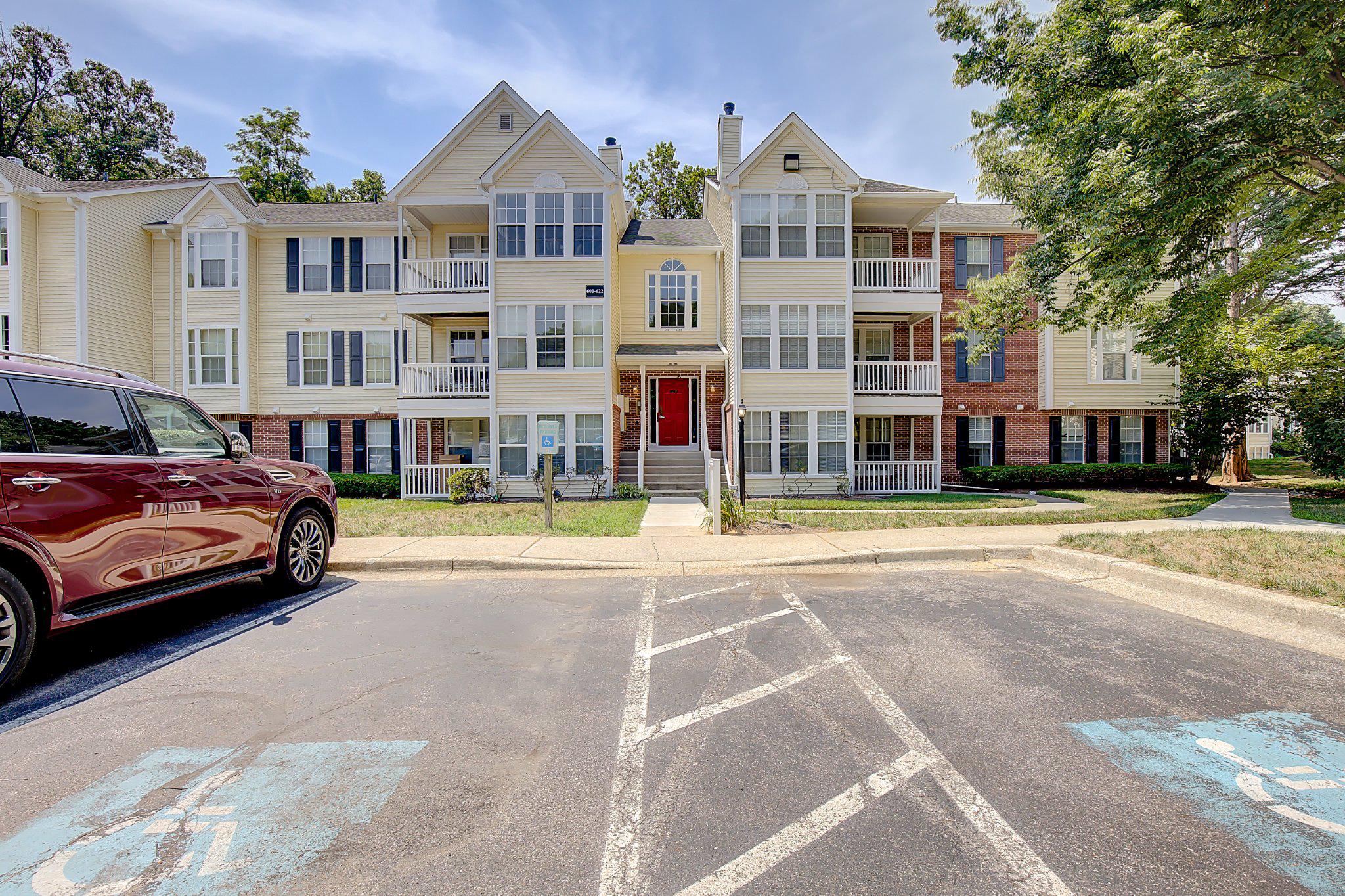 618 BELLE DORA COURT